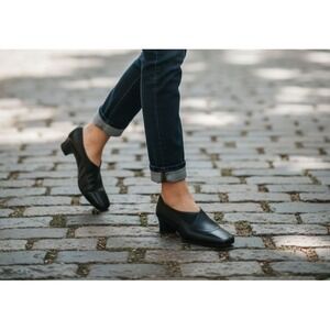 Aravon Career Block Heel Pump Black Leather 8.5 W  eu 39.9 Comfort Square Toe